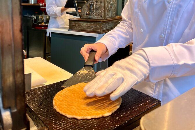 10 Tastes of Amsterdam: Food Tour by UNESCO Canals and Jordaan - Canal Ring Views and Café Hegeraad’s Apple Pie