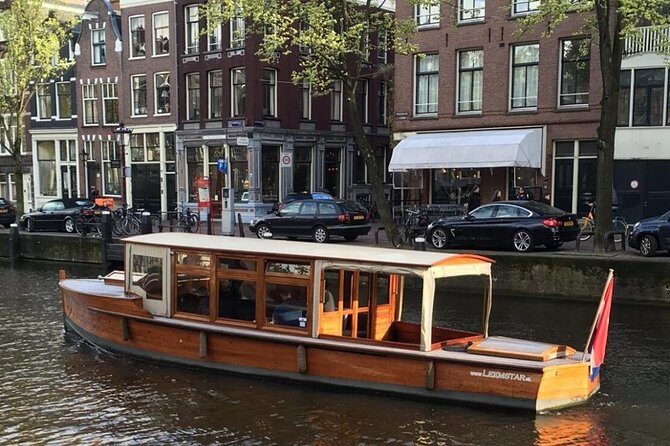 A unique experience! Semi private cruise. Authentic stylish boat! Book Leemstar! - Guides: when history comes with humor