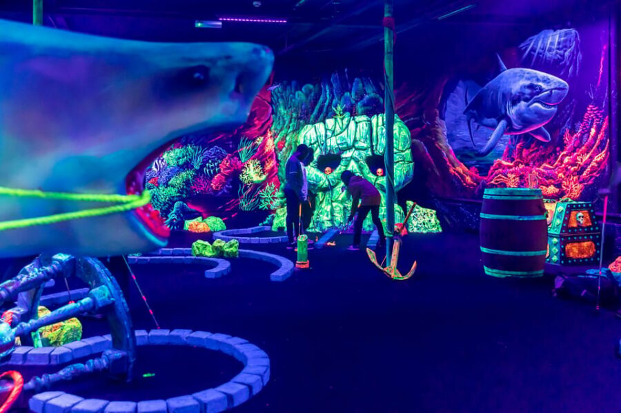 Aloha Amsterdam: 12-Hole Glow-in-the-Dark Mini-Golf - Key things to know before you go