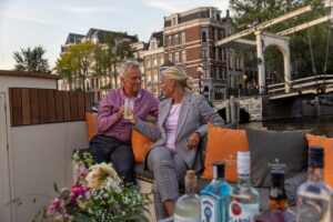 Amsterdam: 1-Hour Canal Cruise in the Evening - Jordaan vs Canal Names: How The Tour Helps You Read Amsterdam