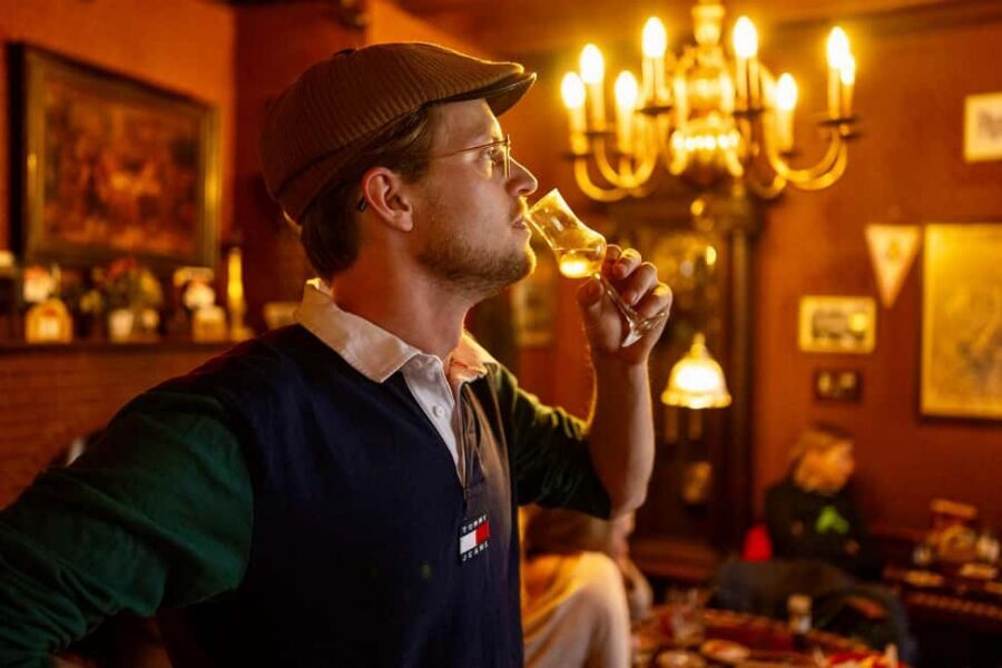 Amsterdam: 10 Tastings Guided Food Tour by UNESCO Canals - How this 10-tasting route gives you real Amsterdam flavor