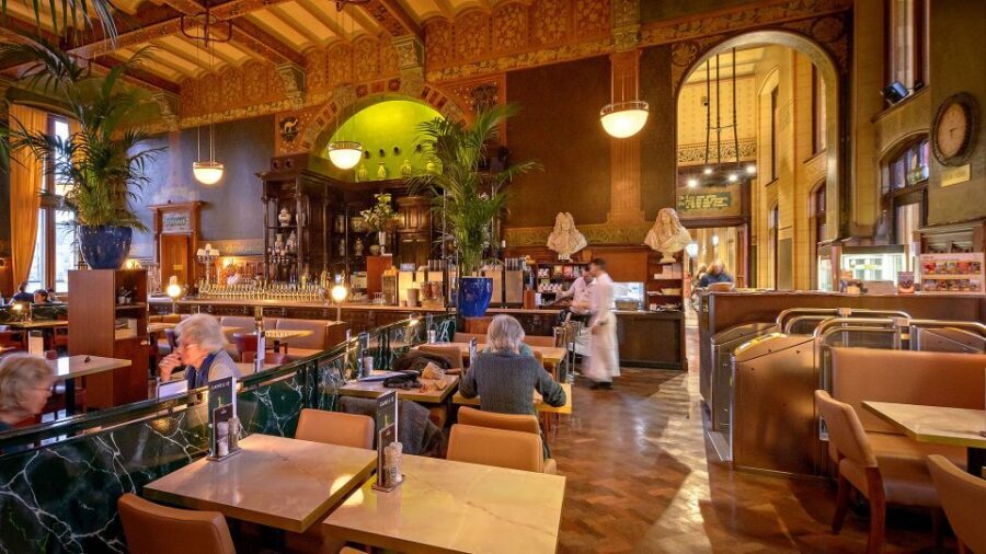 Amsterdam: 3-Course Meal in Historic 1st Class Waiting Rooms - First-Class Waiting Rooms: What Makes This Meal Different