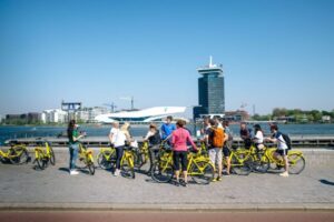 Amsterdam: 3h E-Bike Tour with break - Meeting Yellow Bike near Amsterdam Centraal (and starting on time)