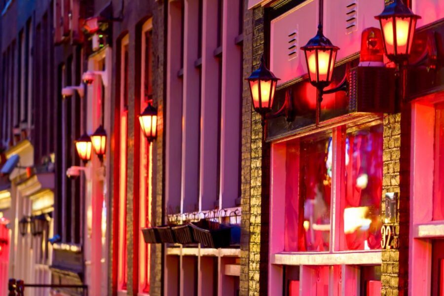 Amsterdam: After Dark Red Light District Tour - Key Things You’ll Notice On This After-Dark Red Light Walk