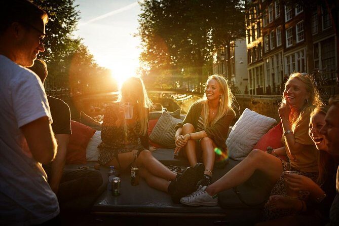 Amsterdam All-Inclusive 90-Minutes Heated Cruise by Captain Jack - The Real-World Listening Factor: No Microphone, So Choose Your Seat