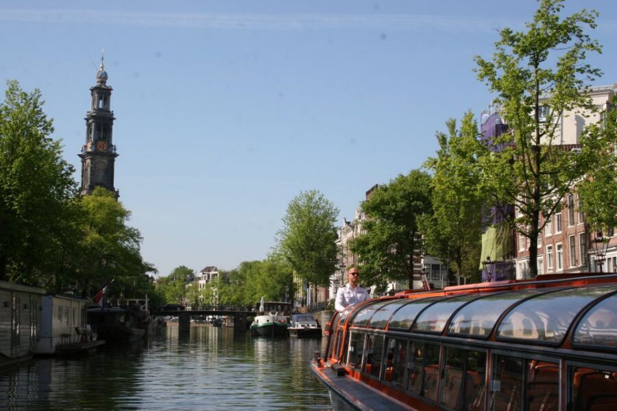 Amsterdam: Amsterdam Dungeon and Canal Cruise Entry Ticket - FAQ