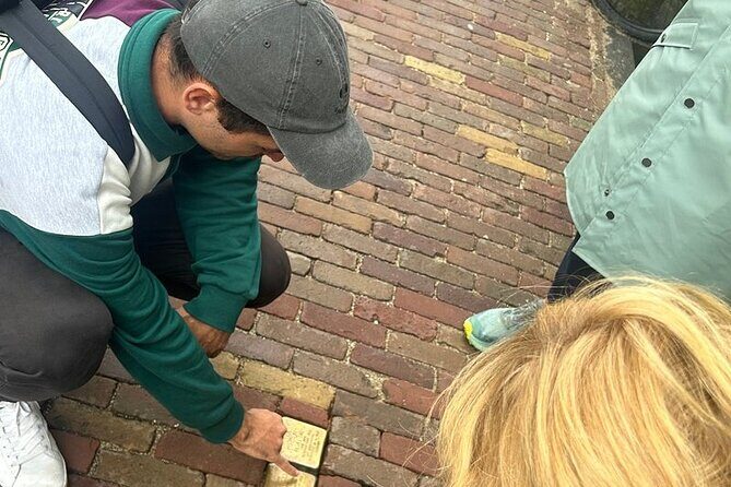 Amsterdam: Anne Frank Small Group Walking Tour - Anne Frank House entry: what “45 minutes inside” really means