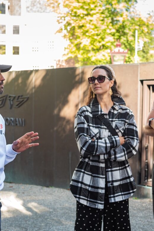 Amsterdam: Anne Frank Walking Tour - Jewish Historic Museum area: context you can carry to the next stops