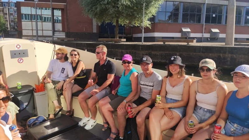 Amsterdam bike tour with a French-speaking guide local! - Price value at $40: what you really get for the money