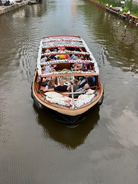 Amsterdam: Boat Tour with Optional Unlimited Drinks - The Dancing Houses, Zuiderkerk, and finishing toward De L’Europe
