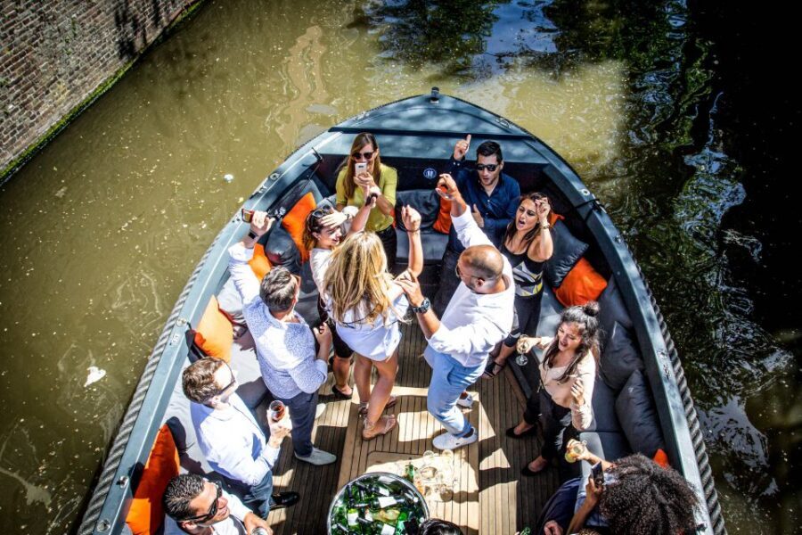Amsterdam: Canal Belt Private Beer Boat Tour - Who this beer boat fits best (and what kind of group you are)