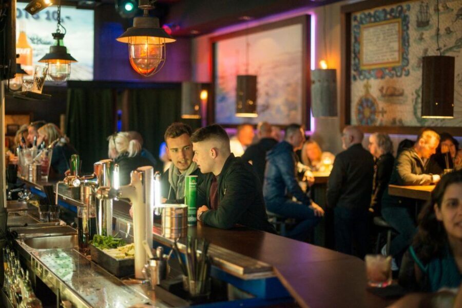 Amsterdam: Canal Cruise and Entrance to Xtracold Icebar - FAQ