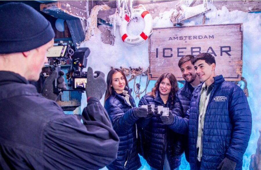 Amsterdam: Canal Cruise and Entrance to Xtracold Icebar - Who this works best for (and who should rethink it)