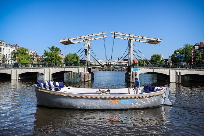 Amsterdam Canal Cruise in Open Boat with Unlimited Drinks Option - Unlimited Drinks: How to Get Your Money’s Worth