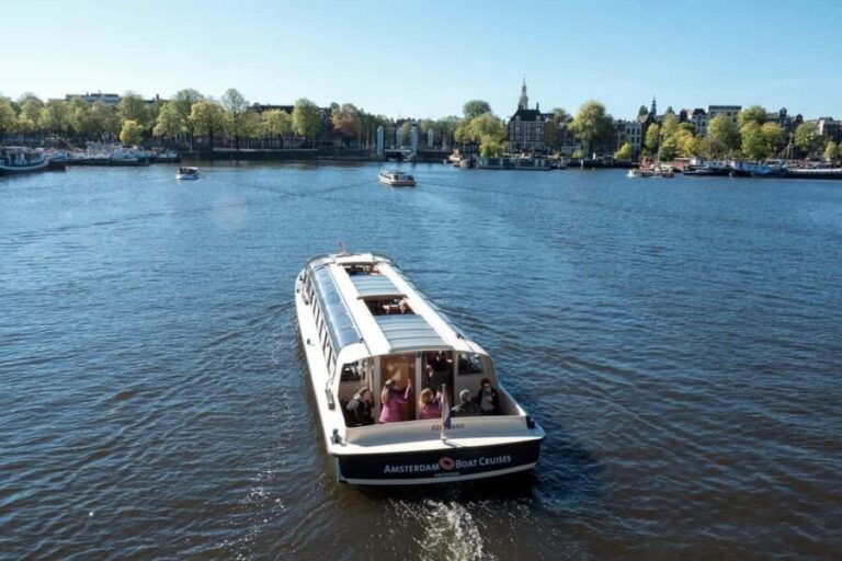 Amsterdam: Canal Cruise with Live Commentary & Audio Guide - Getting to Badhuiskade 1 from Central Station (without second-guessing)