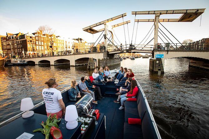 Amsterdam Canal Cruise With Live Guide and Unlimited Drinks - Price and value: is $20.40 actually fair?