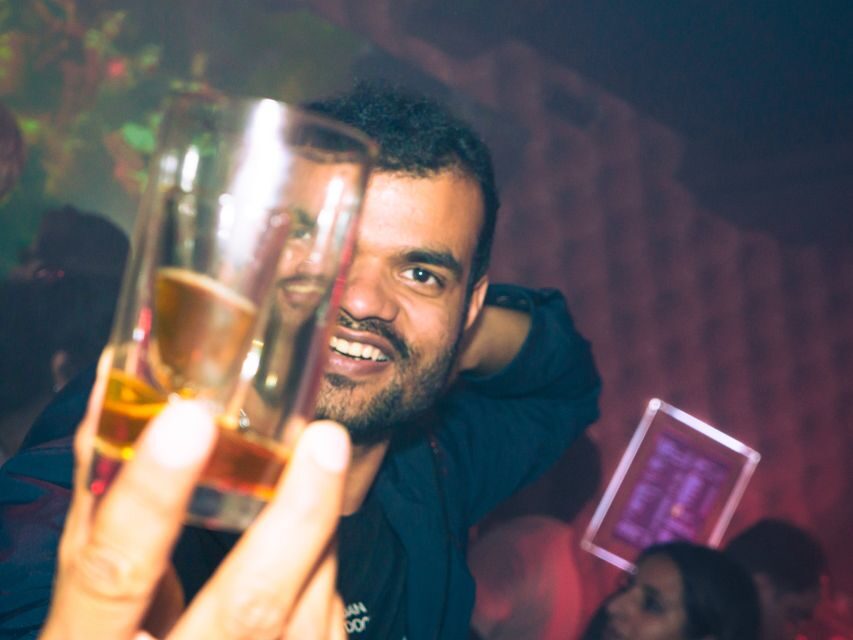 Amsterdam: City Center Bar Crawl and Nightlife Experience - Who Should Book This Pub Crawl (and Who Might Prefer Something Else)