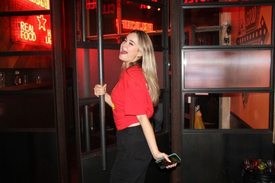 Amsterdam: City Center Bar Crawl and Nightlife Experience - Rembrandtplein Connections and How the Route Stays Organized