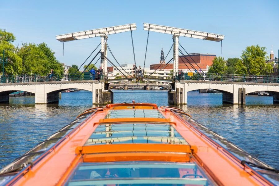 Amsterdam: City Centre Canal Cruise - Route highlights: gables, churches, and Magere Brug from the water