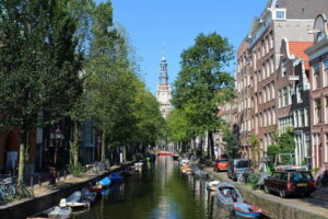 Amsterdam: City walking experience with a local - Price and what you actually get for $28