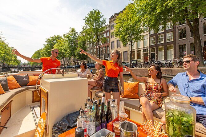 Amsterdam Classic Saloon Boat Canal Cruise with Live Guide - Thorbecke Bridge and the moment you spot the 7 Bridges