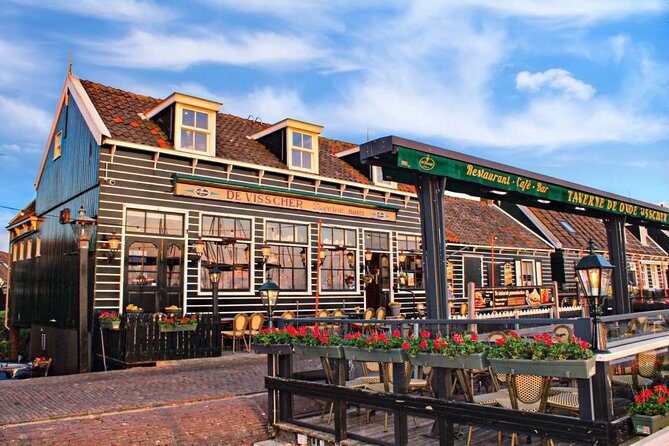 Amsterdam countryside tour by car - Stop 2: Simonehoeve wooden shoes and cheese-making with Gouda tasting