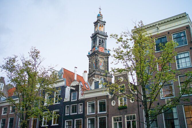 Amsterdam: Cultural Highlights in English/German/Italian - Dam Square: the origin story you’ll keep using later