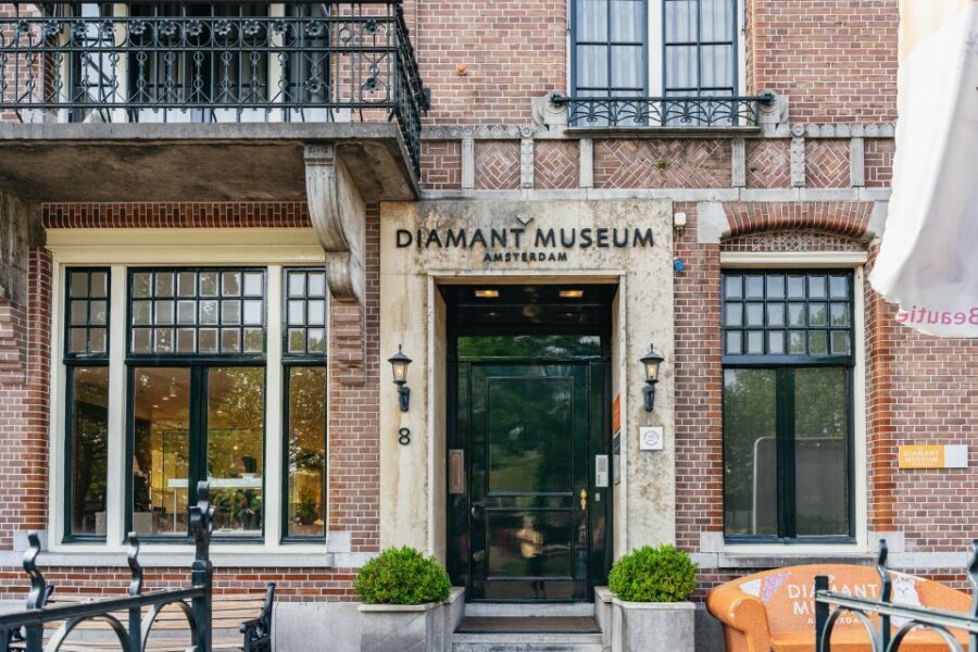 Amsterdam: Diamond Museum Entrance Ticket - Watching the Diamond Move: The Short Film You Can Actually Use