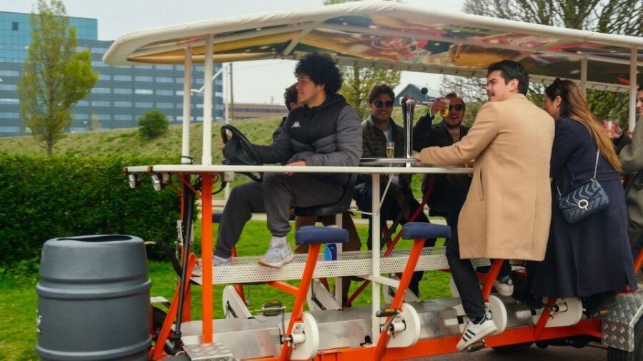 Amsterdam: Dutch Beer Bike Blast Tour with Onboard Bar - A 75-minute beer bike ride through Sloterdijk