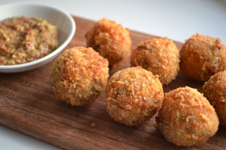 Amsterdam: Dutch Bitterballen and Croquette Tasting - Key things to know before you go