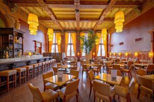 Amsterdam: Dutch Bitterballen and Croquette Tasting - Finding Grand Café Restaurant 1e Klas (without getting lost in Centraal)