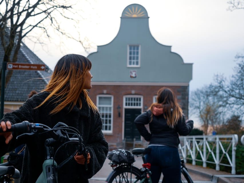 Amsterdam: Dutch Countryside E-Bike with Cheese & Clogs - Swapping Amsterdam traffic for polder roads on an e-bike