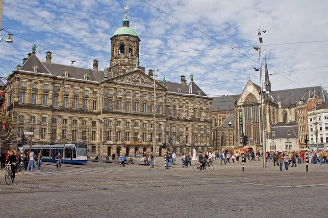 Amsterdam: E-Bike Sightseeing Tour - Museumplein and the I Amsterdam Photo Moment
