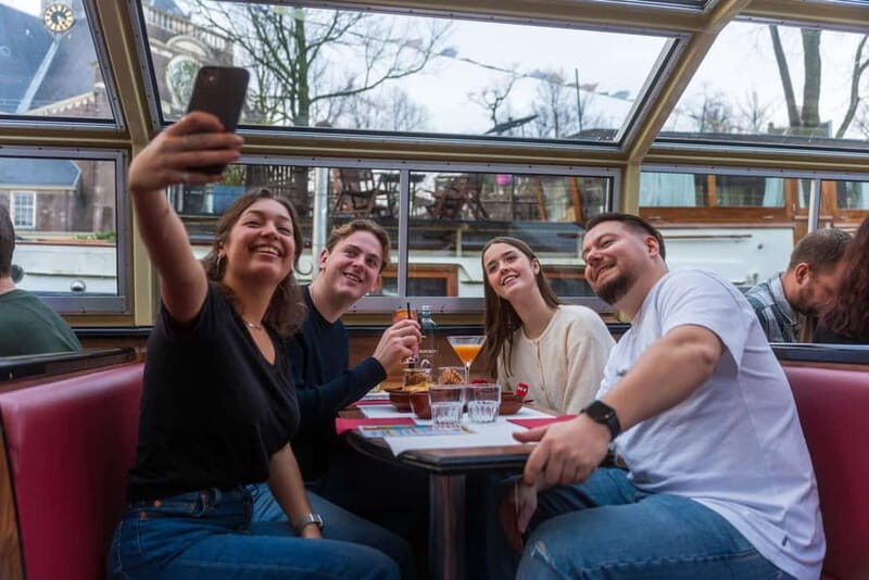Amsterdam: Evening Cocktail Cruise along the canals - Cocktails, mocktails, and snacks: the real value