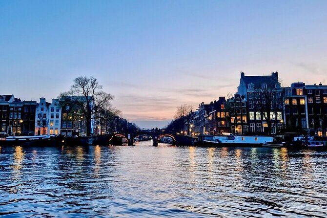 Amsterdam Evening Cruise in Small Group - Herengracht and Keizersgracht: the Golden Age vibe, seen from the right height
