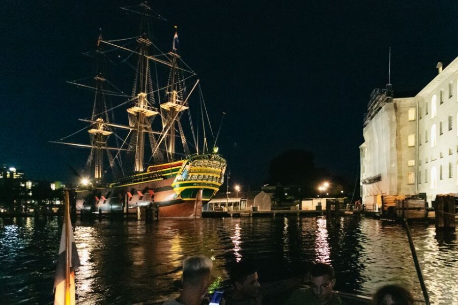 Amsterdam: Evening Cruise with Optional Wine and Snacks - Audio commentary: easy context, and when the captain adds extra color