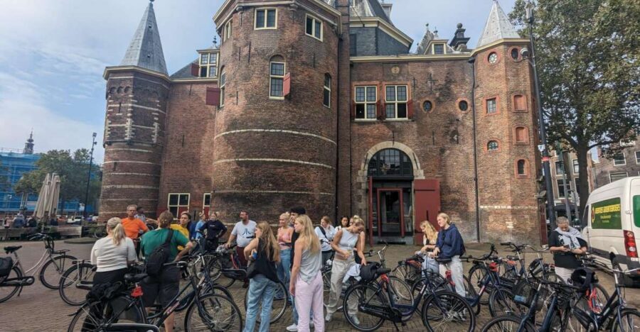 Amsterdam: Explore the City Highlights by Bike - A short warm-up on the water and the Amsterdam Canal Belt