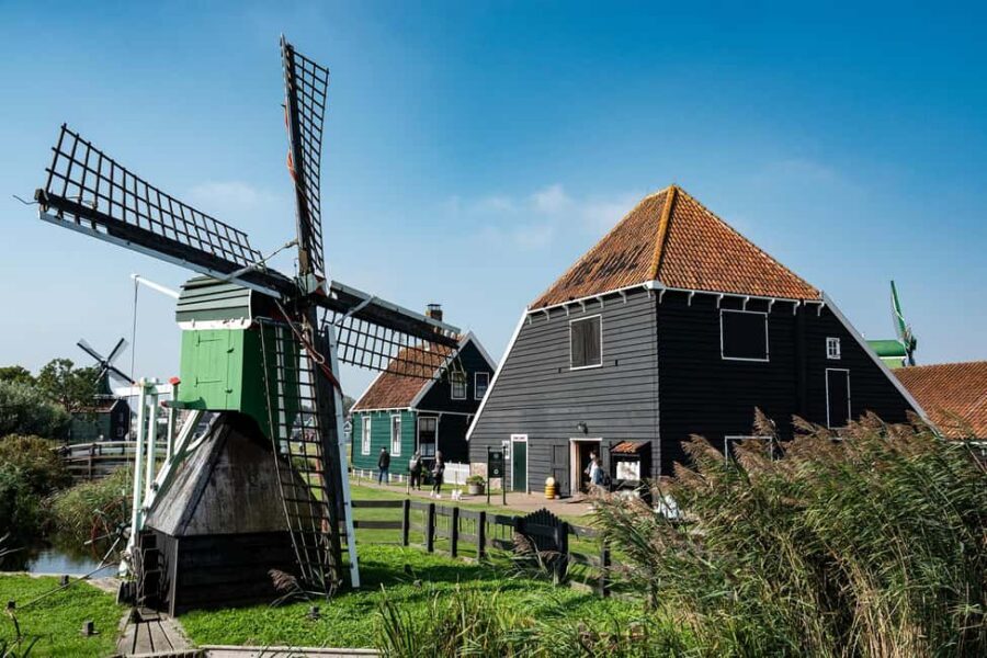 Amsterdam: Explore Zaanse Schans: Half-Day Luxury Coach Trip - Cheese-making stop: tastings plus the live demo