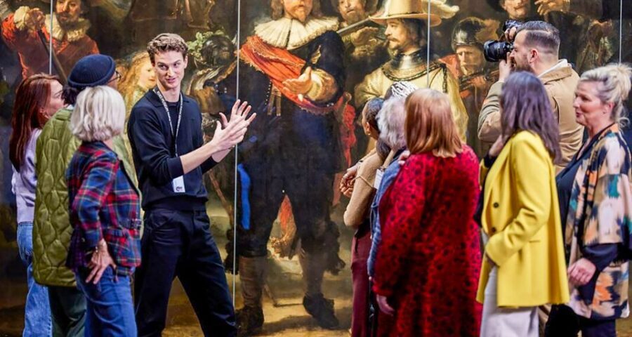 Amsterdam Explorer Pass: Save up to 50% on 3-7 Attractions - Comedy at Boom Chicago, plus walking and food in the Jordaan