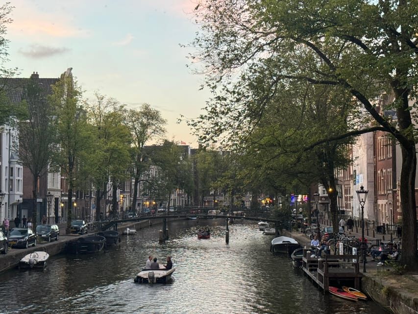 Amsterdam: Ghost Walking Tour and Dark History - Finish at the Weeping Tower: the night’s final chill