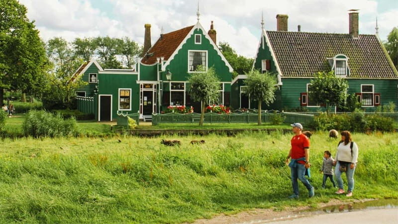 Amsterdam: Giethoorn & Zaanse Schans Small Group Day Trip - Clog Workshop: Watch, Then Step Into Dutch Craft