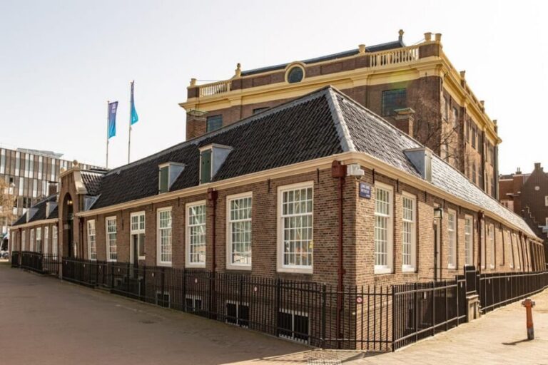 Amsterdam: Guided Anne Frank Small-Group Walking Tour - Meeting at Jonas Daniël Meijerplein, right by Esnoga