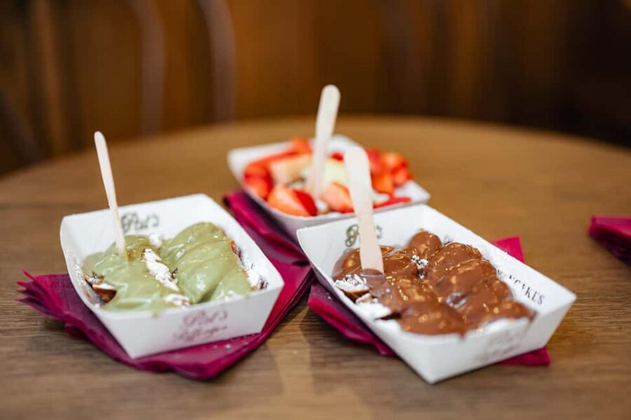 Amsterdam: Guided Cultural Food Tour in German or English - What the food stops feel like (and why it’s more than tasting)