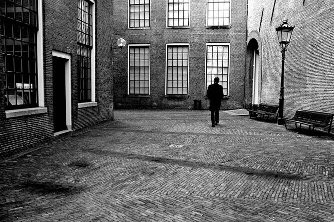 Amsterdam: Haunted History and Ghost Walking Tour - Quick hits