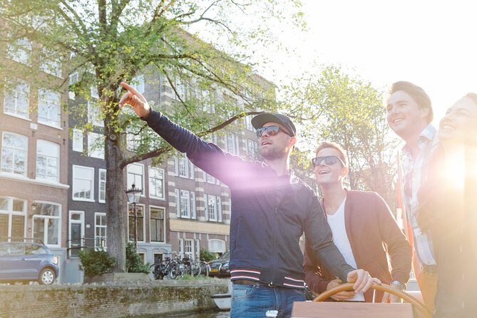 Amsterdam Highlights Canal Cruise with a Drink - Where to Start: H’ART Museum at Amstel 51