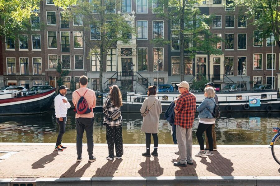 Amsterdam: Highlights & History Walking Tour - Anne Frank House area: learning the context, not just looking at the sign