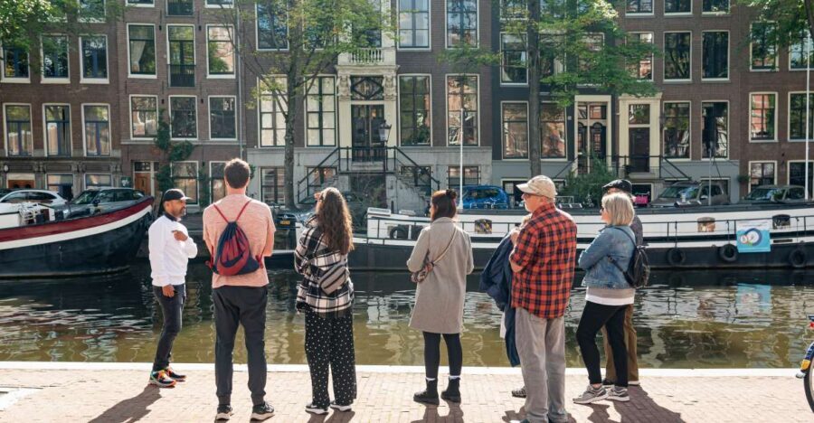 Amsterdam: Highlights & History Walking Tour - Meeting point at Park Plaza Victoria Hotel: easy if you’re precise