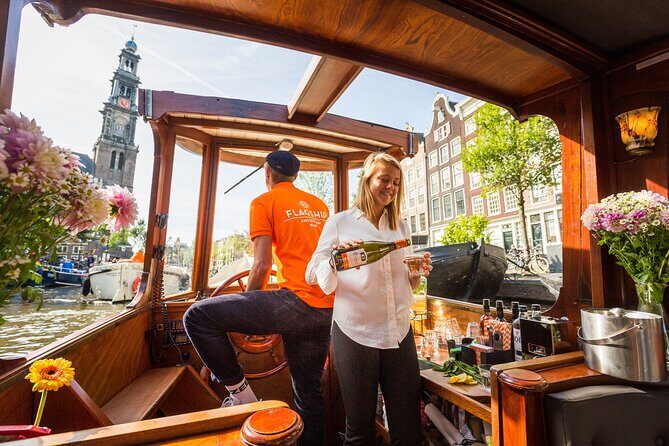 Amsterdam Historic Tour On Classic Saloon Boat - Onboard Comfort: Blankets, Bar Drinks, and the No-Toilet Tradeoff
