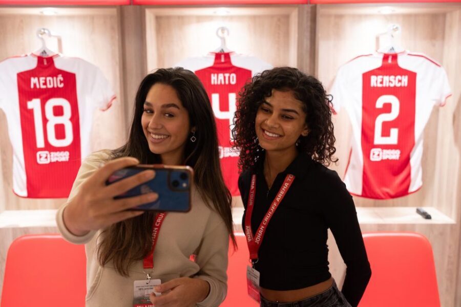 Amsterdam: Johan Cruijff ArenA Tour with Optional Guide - The official Ajax dressing room: more than a photo stop