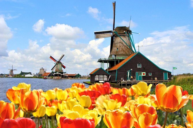 Amsterdam: Keukenhof and Zaanse Schans Windmills Guided Day Trip - Optional Amsterdam Canal Cruise: 19-Language Audio and Canal Ring Sights